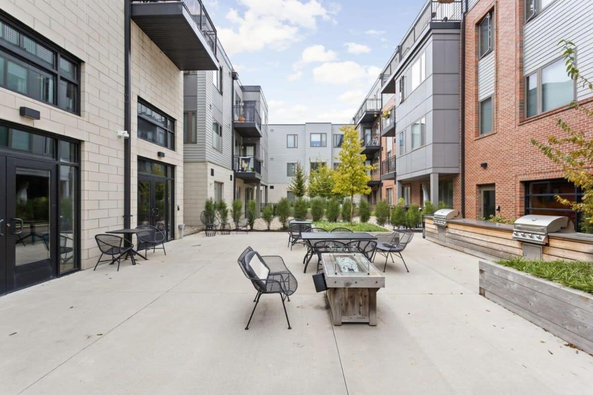 Dream Midtown 1br In Meridian Kessler Cozysuites * Indianapolis